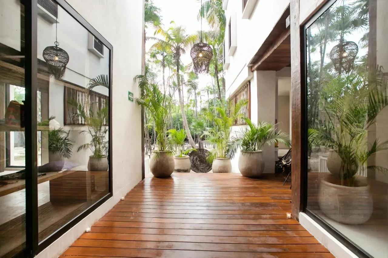 Mohave Jungle Rooms Tulum 2*,